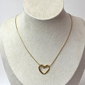 Elegant Simple Heart Pendant Necklace